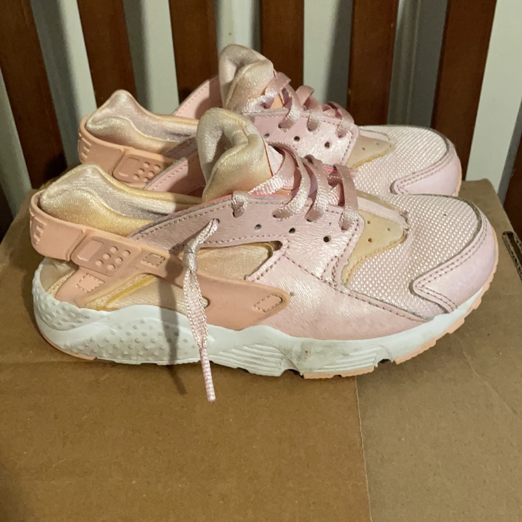 Nike Preowned Girls Pink Air Huarache Size 13